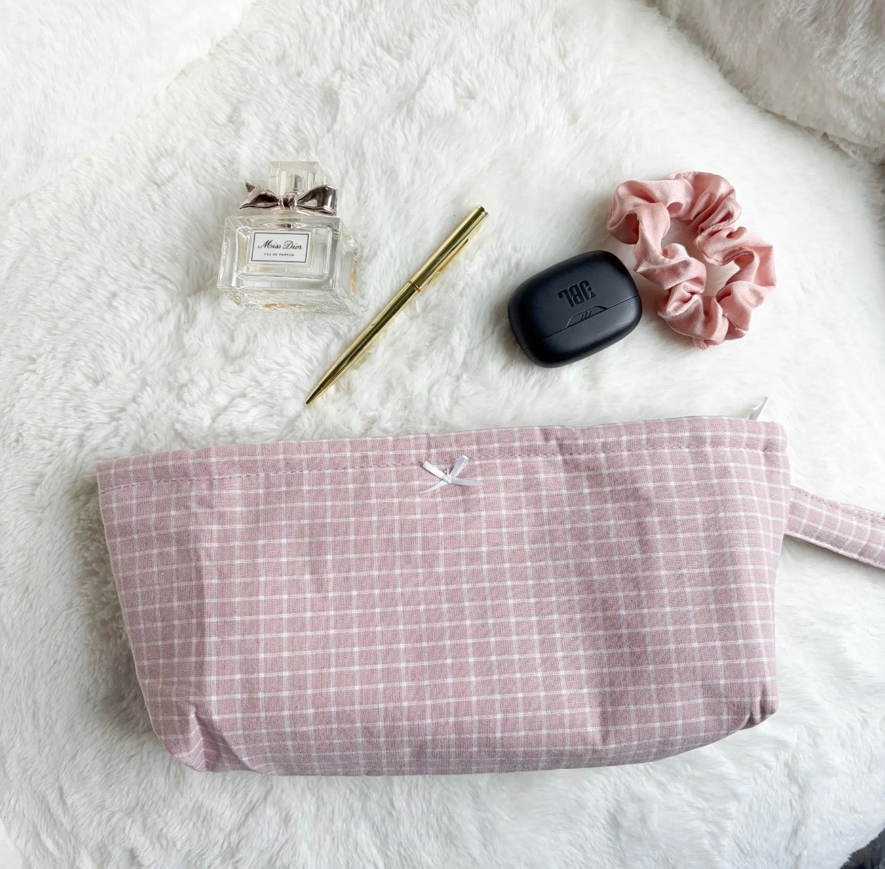 Medium Sized Gingham Pouch